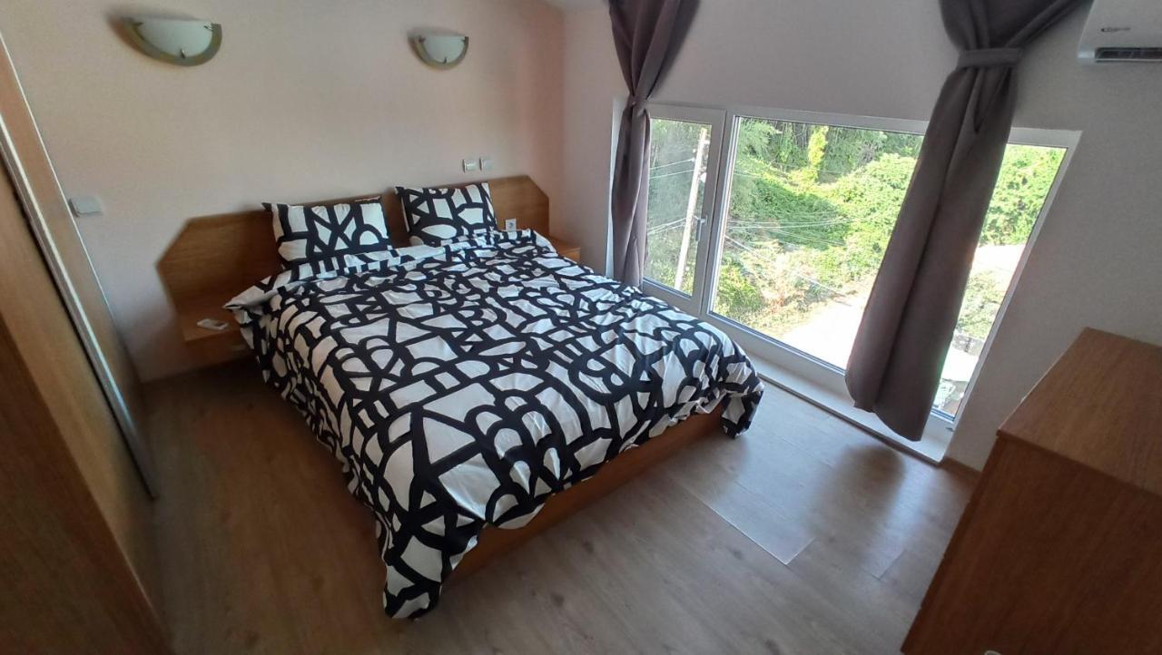 Arode Villa Ovidius - Apartments Bałczik Zewnętrze zdjęcie